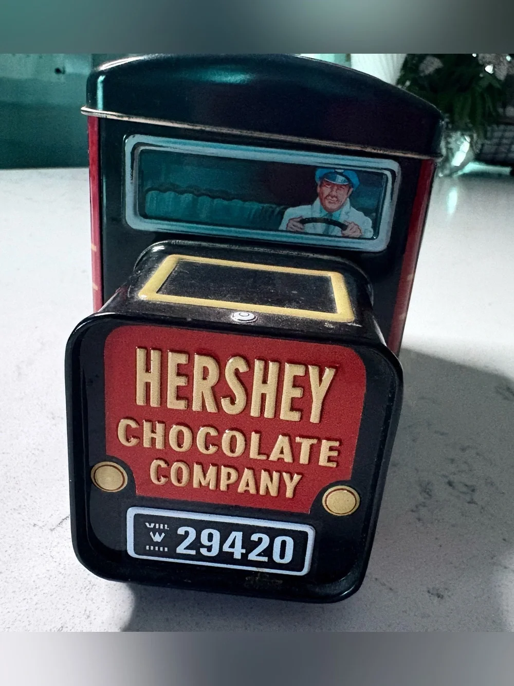 Vintage Hersheys Chocolate Company 2000 Tin